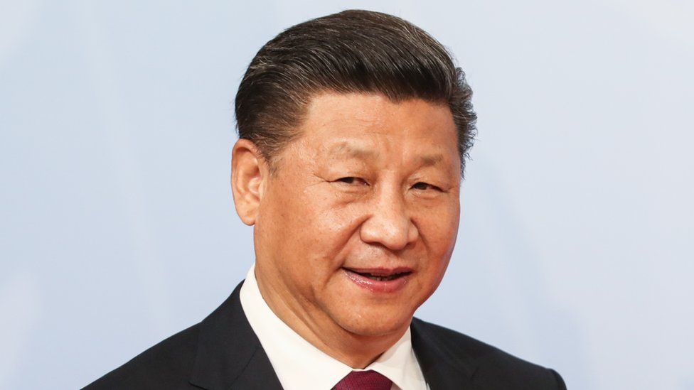 Błyskotliwy i twarz nowej tyranii: przywódca Chin Xi Jinping.