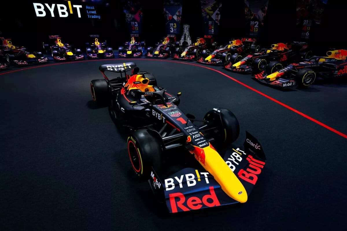 Lackierung des RB18 B-Roll-Fahrzeugs, das in der Saison 2022 eingesetzt wird (Quelle: Red Bull Racing)