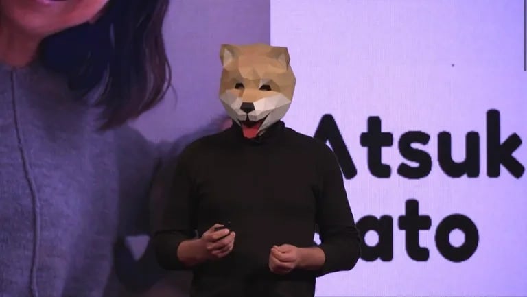 Tridog falando numa conferência TedX em Fargo, Dakota do Norte, em Outubro. Cortesia: TedX Talks